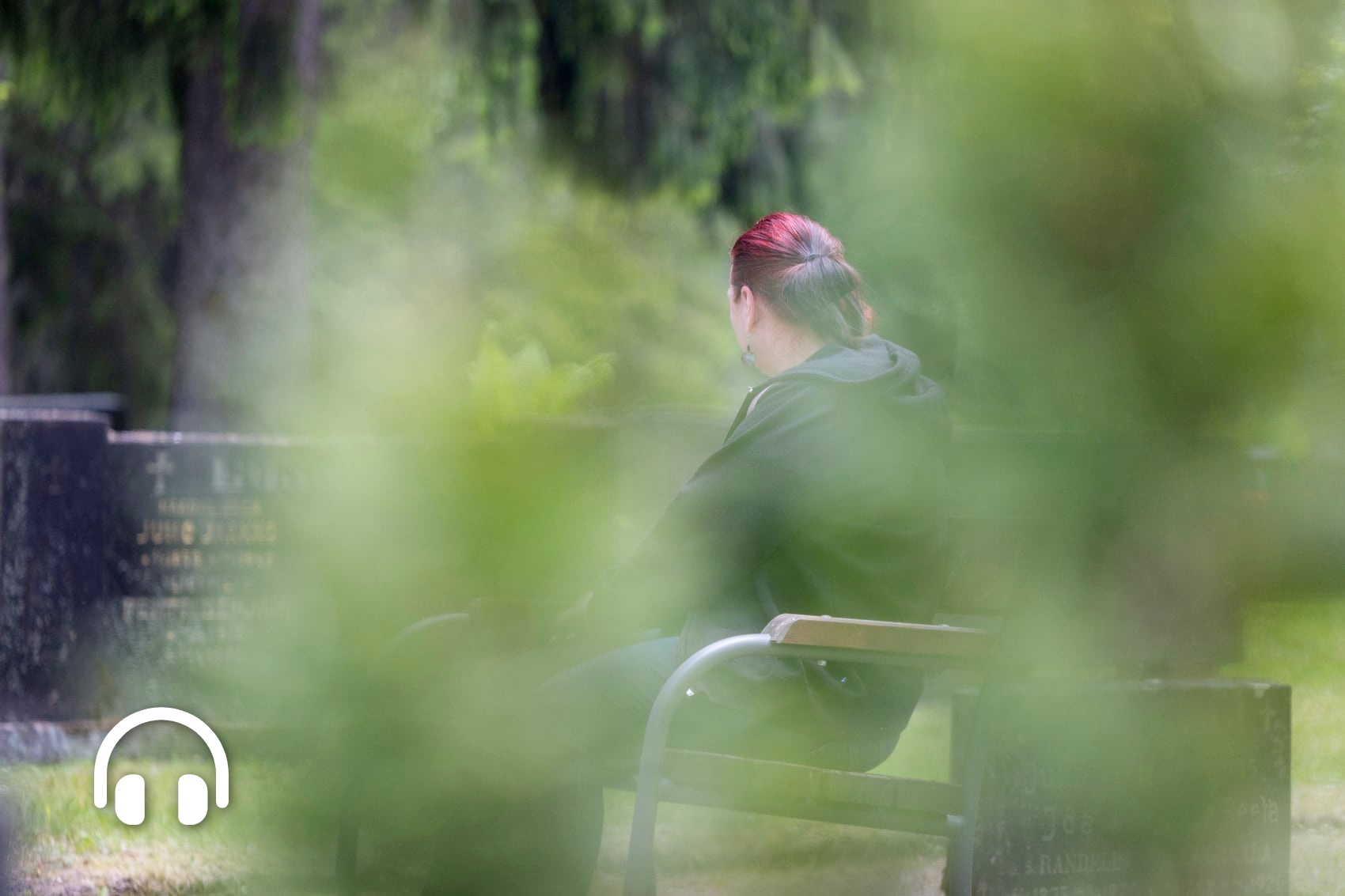 Oululaisen Marjon äiti haudattiin väärään hautaan, kun seurakunta sekoitti kaksi uurnaa