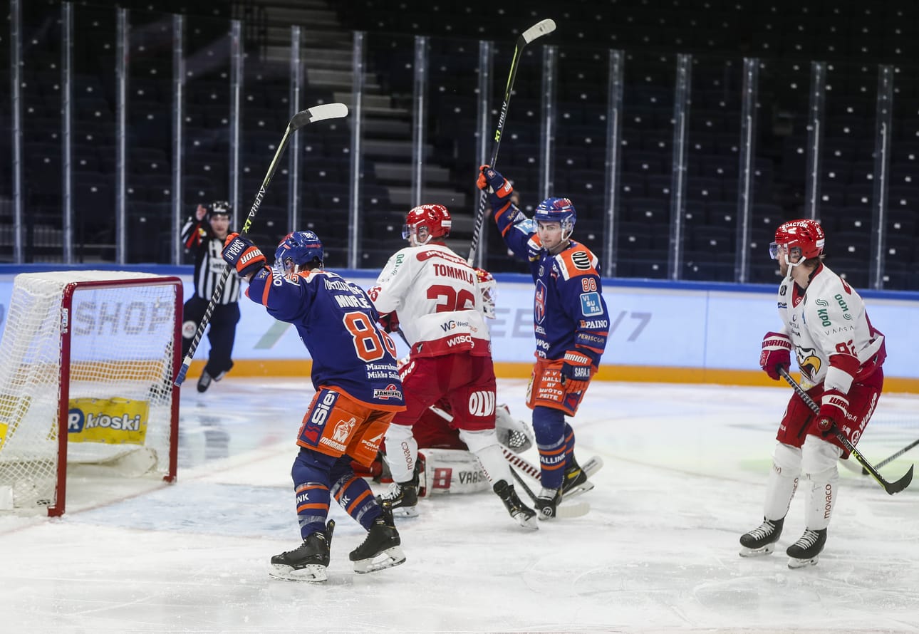 Tapparan kanadalaisvahvistukset Tyler Morley ja Kyle Platzer kurittivat kumpikin Sportia kolmen tehopisteen edestä