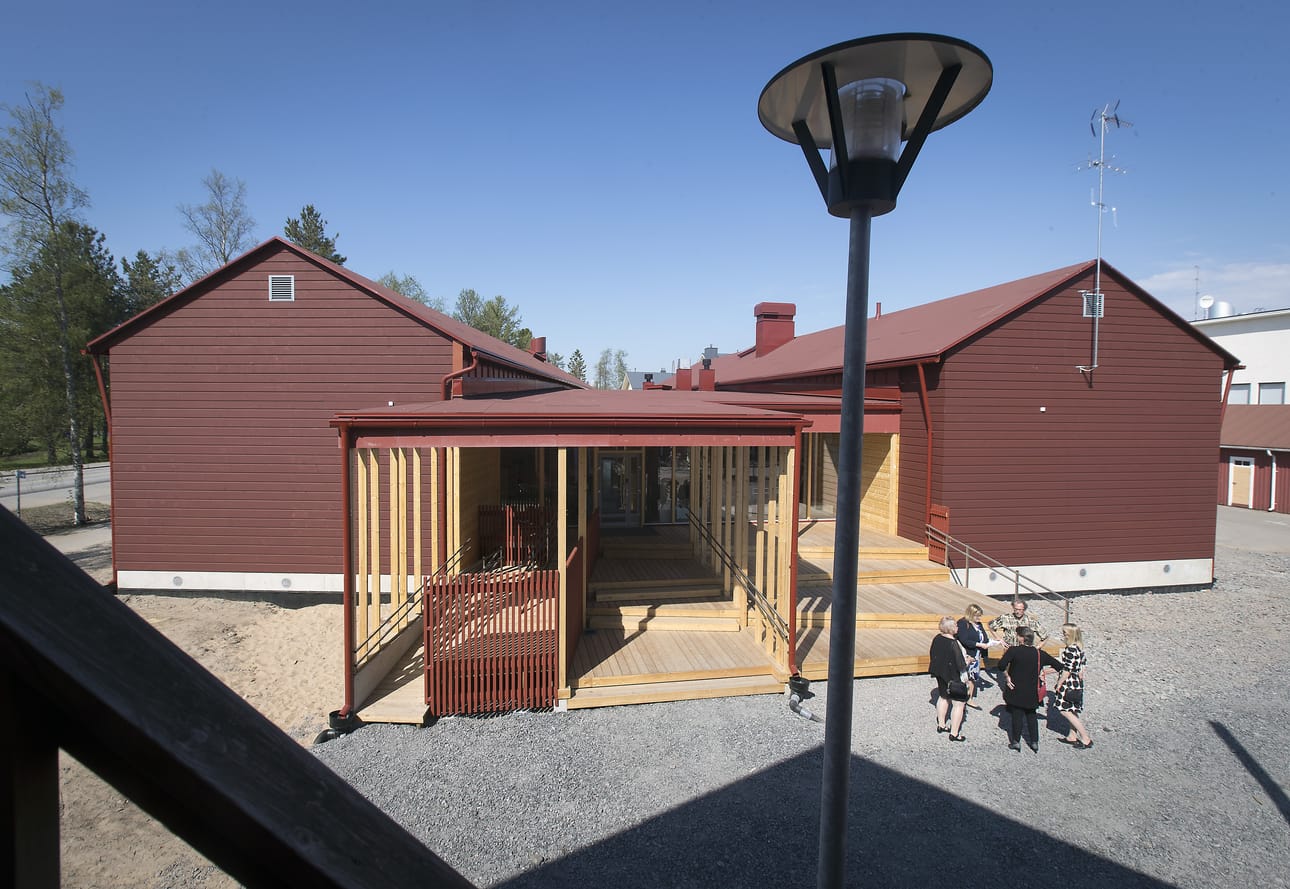 Uusi hirsiosa on 1.-4.-luokkien käytössä.