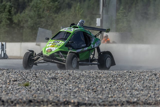 Jesper Rantanen ajoi osakilpailuvoittoon, Minea Rantanen on myös SM-pisteillä.