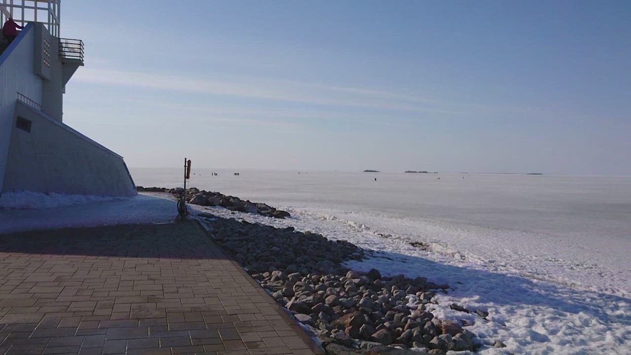 Nallikarin majakalla huhti- ja elokuussa 2019