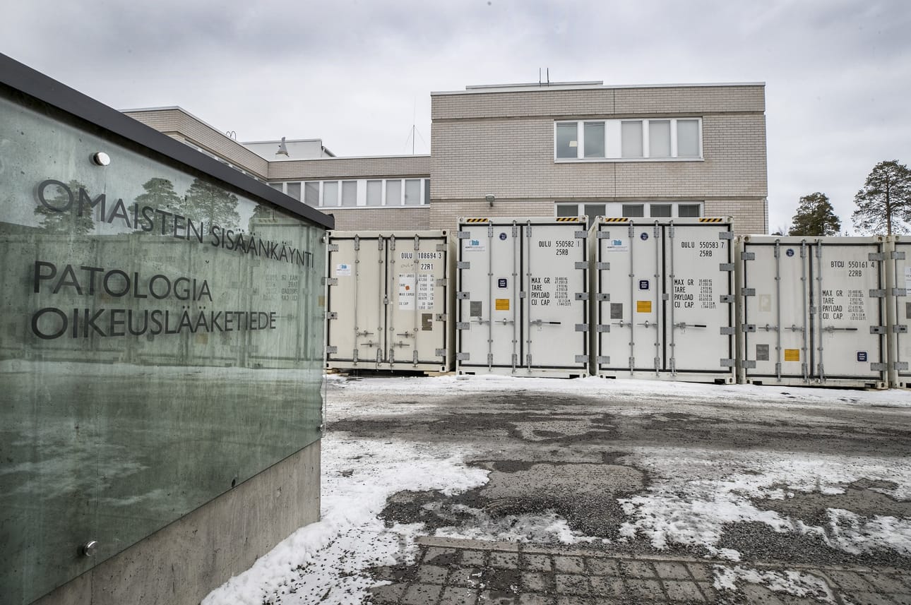 OYSin erityisvastuualueella koronavirukseen on kuollut kymmenen henkilöä. Huhtikuussa PPSHP varautui koronaepidemian etenemiseen hankkimalla vainajien säilytykseen tarkoitettuja kylmäkontteja. Sairaanhoitopiirin alueella on ennen koronaepidemiaa ollut pulaa kylmäsäilytyspaikoista.