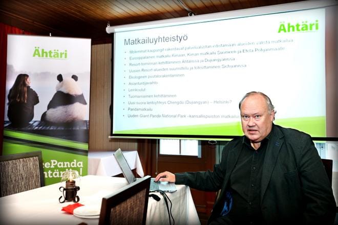 Professori Jukka Salo sanoo, että ekologiseen mallikaupunkiin ei tule raskasta teollisuutta, vaan esimerkiksi cleantechia ja elektroniikkateollisuutta. KUVA: JOUKO HÄNNINEN
