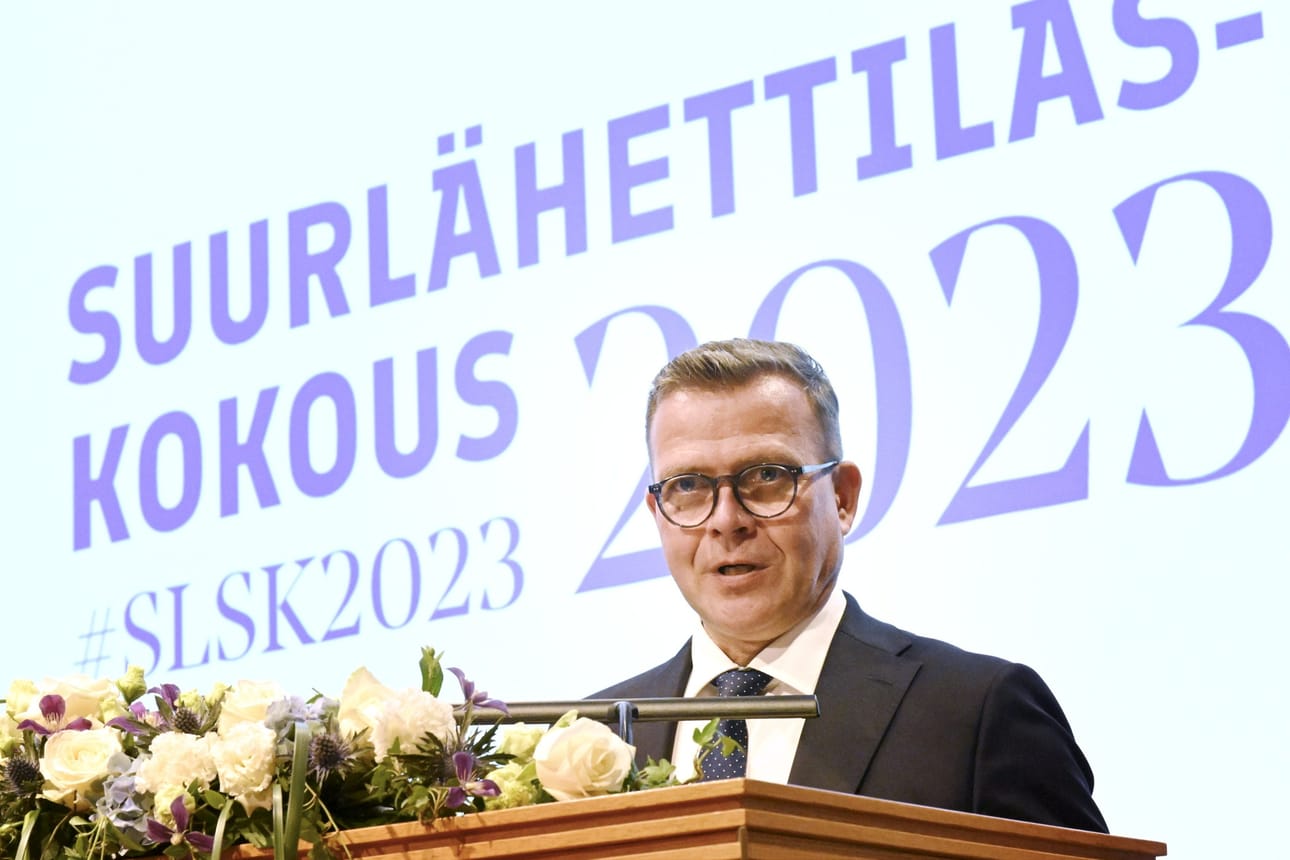 Pääministeri Petteri Orpon mukaan on pidettävä huoli, että Suomesta löytyy jatkossakin Venäjään liittyvää asiantuntemusta ja kykyä analysoida Venäjän kehitystä. LEHTIKUVA / Markku Ulander