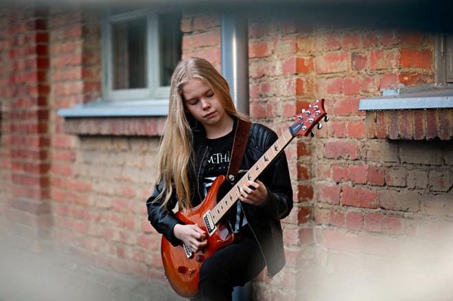 Finaalissa oli todella hyviä soittajia ja tuntuu uskomattomalta, että voitin, 14-vuotias Juho Ranta-Maunus kommentoi menestystään Young Guitarist of the year 2020 -kilpailussa. Kuvat: Tanja Korpela
