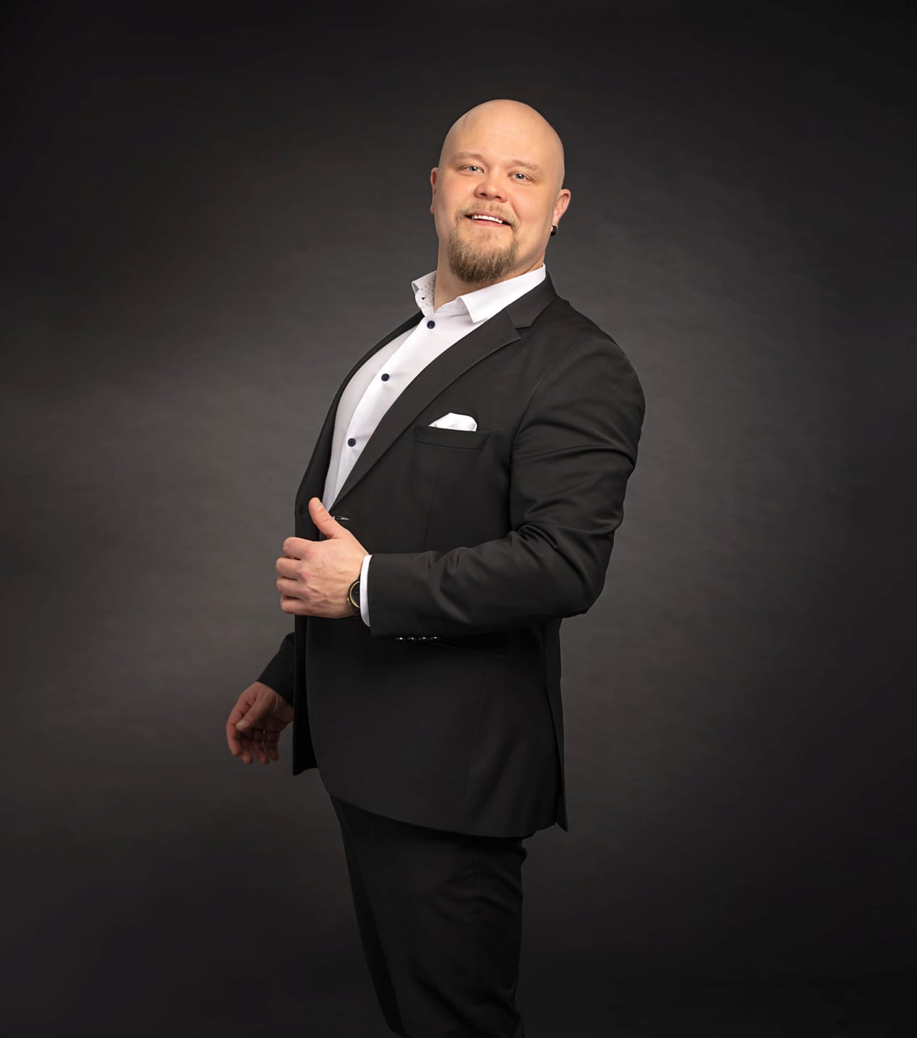 Johannes Vatjus esiintyy Haapaveden kamariorkesterin joulukonsertissa.