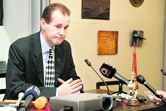Ratkaisun jälkeen. Jouni Backman haastateltavana maanantaina.