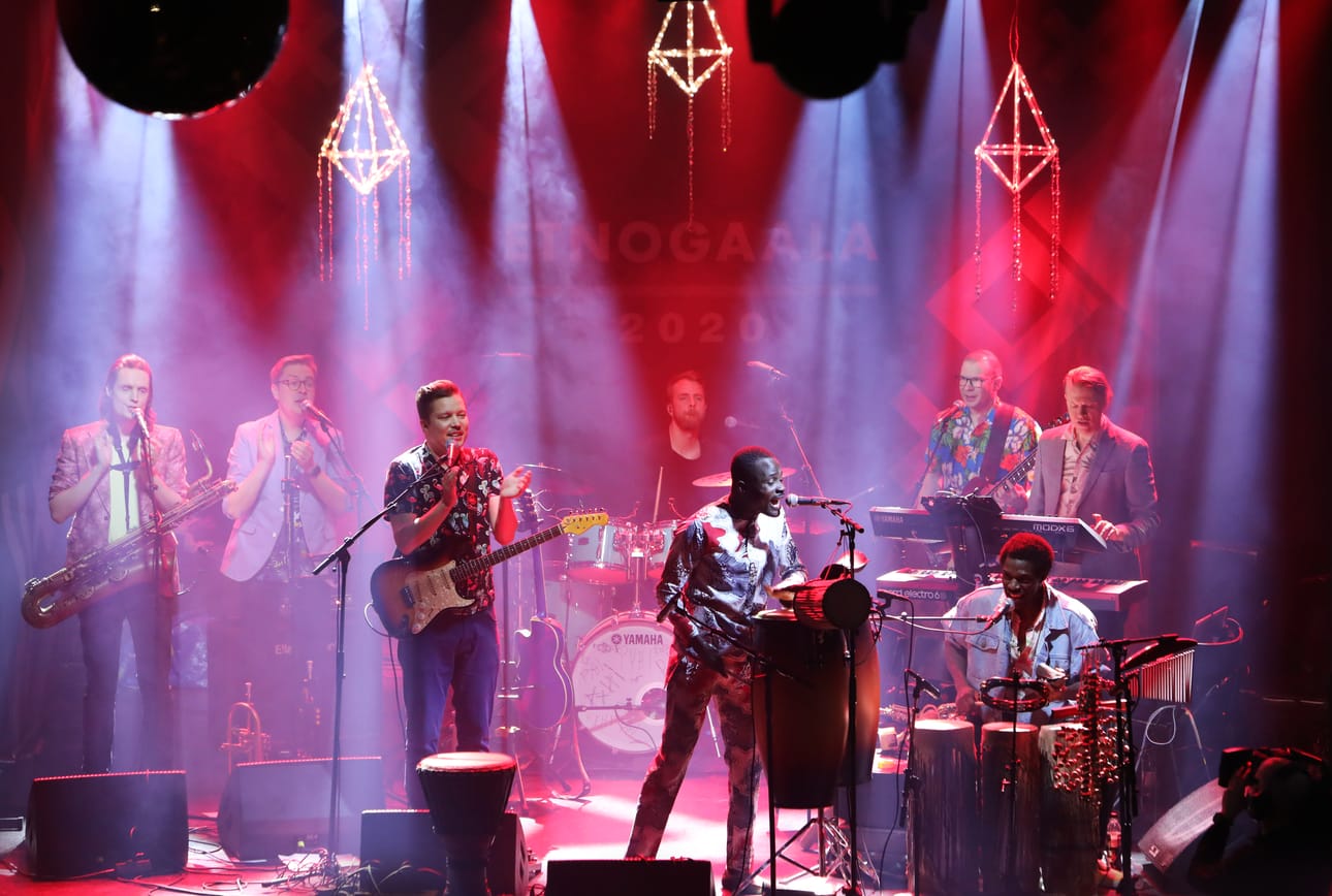 Raahen Rantajatsit kokoaa ihmiset meren ja musiikin äärelle heinäkuun viimeisenä viikonloppuna. Esiintymään tulee muun muassa kuvassa oleva afrobeat- ja funk-yhtye Helsinki-Cotonou Ensemble.