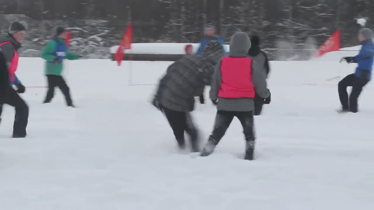Hankifutista Saarenkylän kentällä