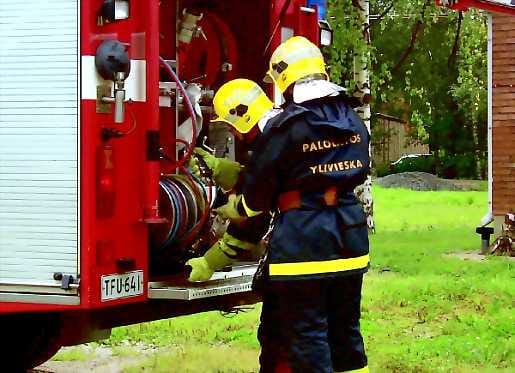 Kutsumusammateiksi mielletyt alat kiinnostavat. Esimerkiksi palomiehiä kouluttavaan Pelastusopistoon haki tänä vuonna huomattavasti viime vuotta enemmän nuoria.