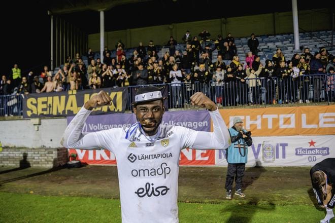 Tuco oli ottelun sankari, kun SJK kaatoi FC Interin ”pronssiottelussa”. Tuco teki neljä maalia ja syötti yhden. Hän jakoi Veikkausliigan maalipörssin voiton yhdessä FC Interin Benjamin Källmanin kanssa. Tuco on pelannut SJK:ssa neljä kautta ja voittanut kolme mitalia. KUVA: JORI LIIMATAINEN/TURUN SANOMAT