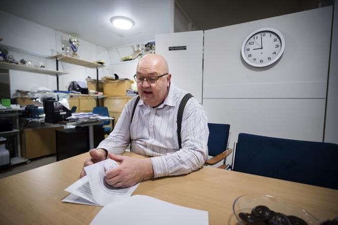 Toimitusjohtaja Raimo Roine sanoo, ettei Taksi Vaasassa suvaita jatkossakaan yhtiötä vahingoittavia kannanottoja. Haastattelujen antamista hän ei kuitenkaan alaisiltaan kiellä. KUVA: JARNO PELLINEN