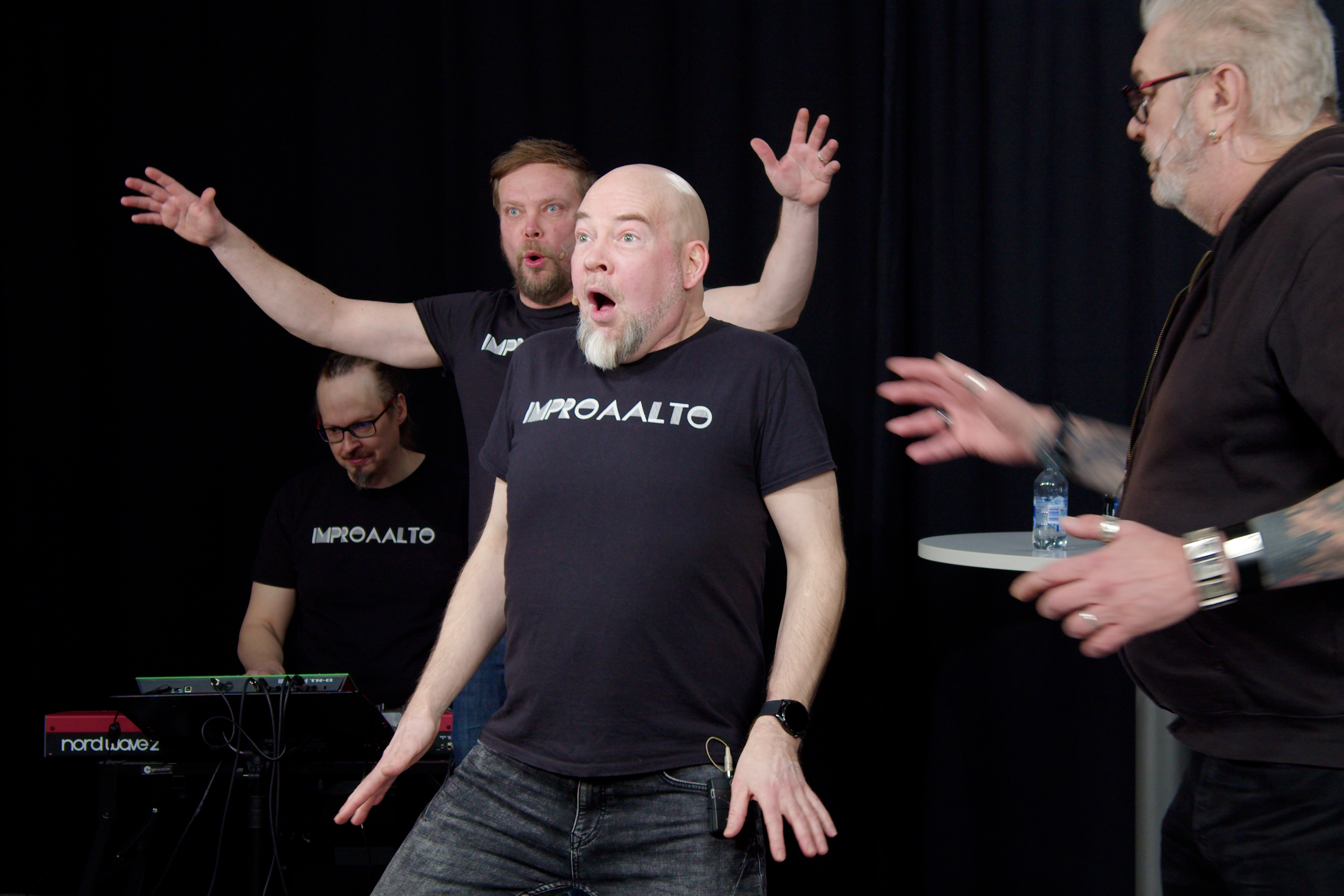 Improaalto kummitustalossa