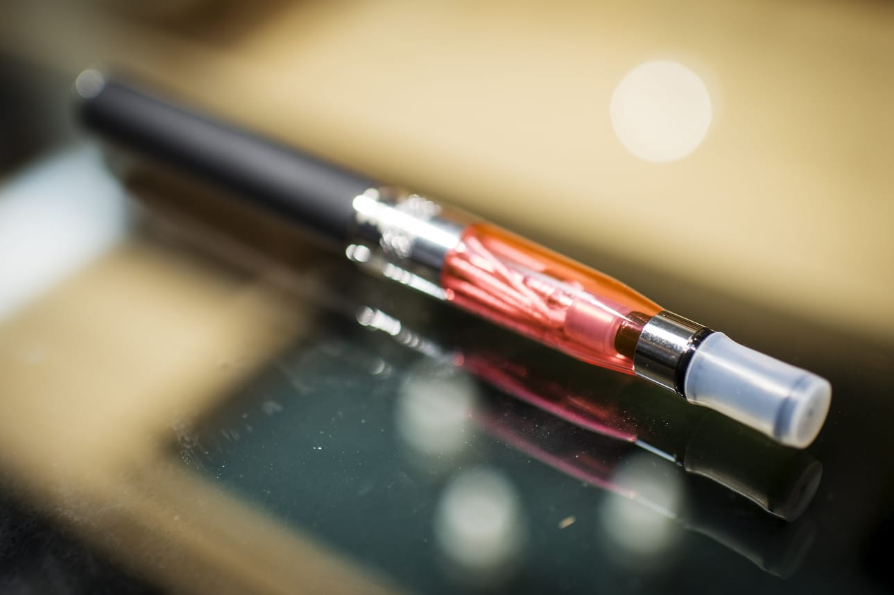 Tähän saakka sähkötupakkatarvikkeita on saanut myydä, mutta nikotiiniliuoksia ei.