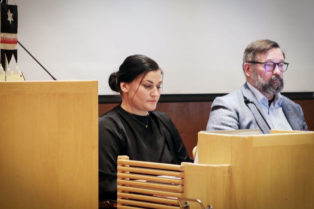 Kunnanhallituksen puheenjohtajan Mari-Anne Penttisen (kesk.) toimintatavat jakavat Sodankylän päättäjien näkemykset. Kritiikkiä on tullut paitsi useilta luottamushenkilöiltä, myös kunnanjohtaja Jari Rantapelkoselta. Arkistokuva.
