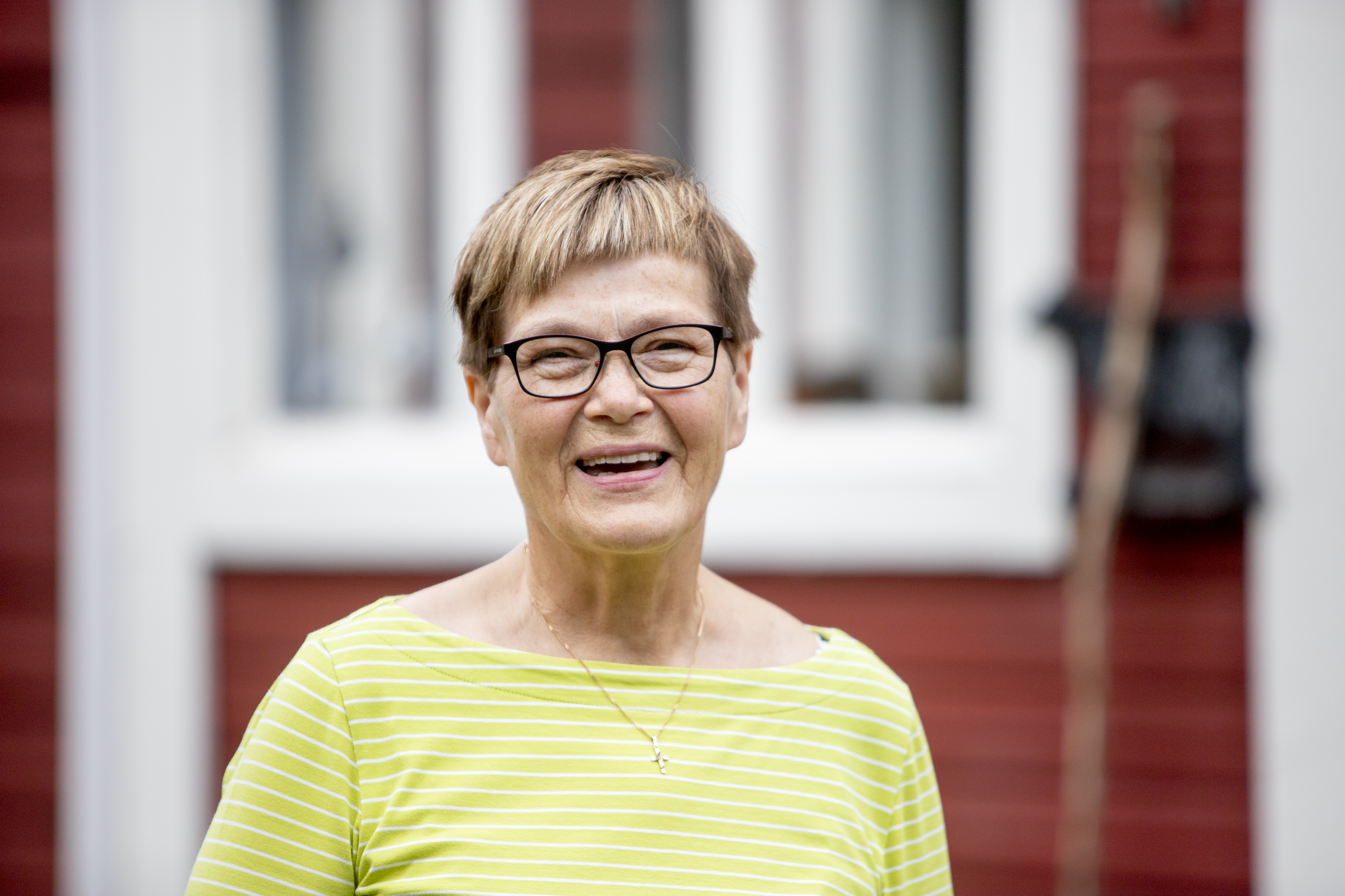 <p>Pirkko Hälille Siikajoki on rauhallinen mutta virkeä ja yritteliäs kunta, jossa on upeita paikkoja, kuten Tauvo ja Varessäikkä. Siikajoenkylältä löytyvät myös peruspalvelut. Siikajoella Hälin on hyvä olla – erityisesti synnyinkodissaan Nikkilässä.</p>