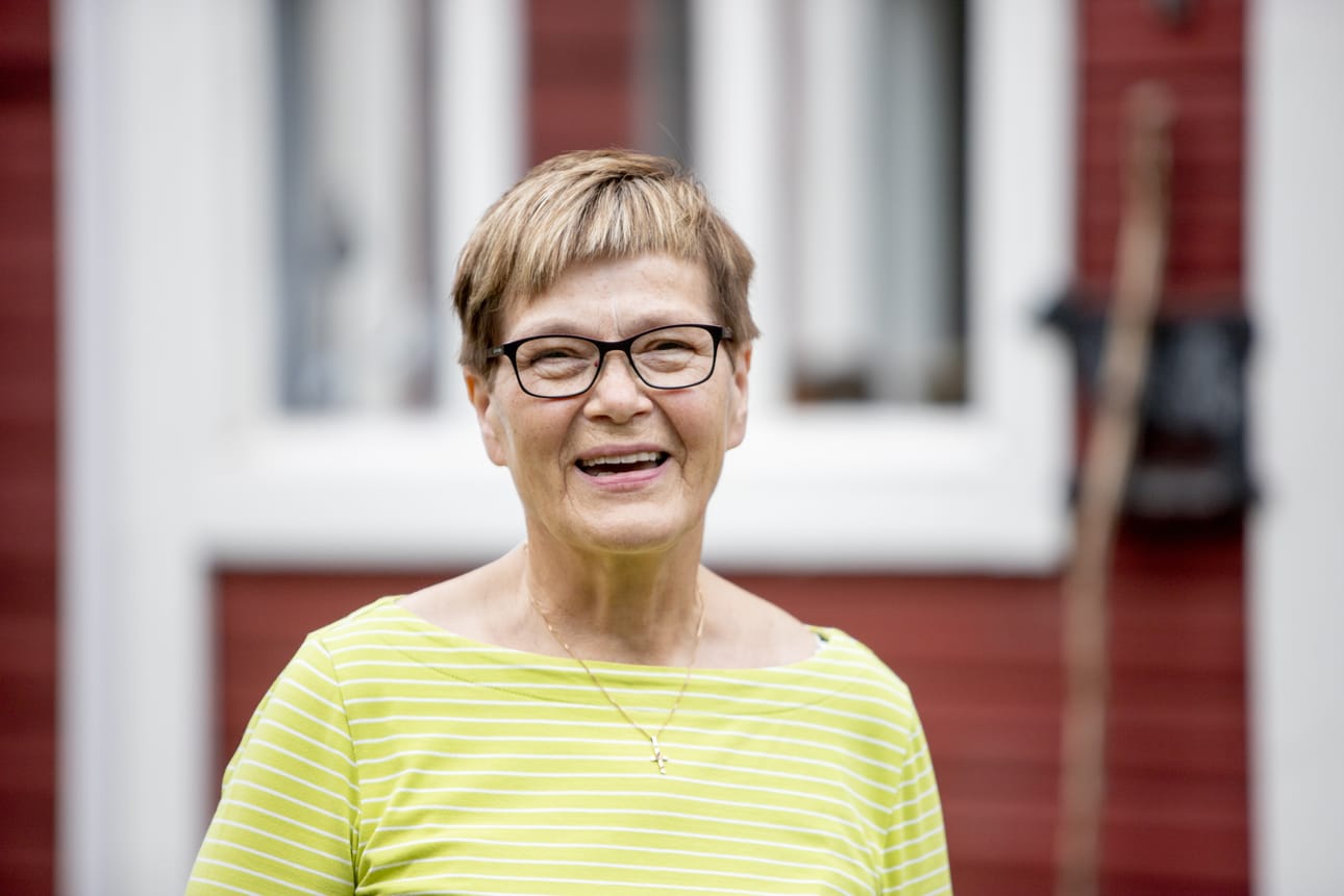 Pirkko Hälille Siikajoki on rauhallinen mutta virkeä ja yritteliäs kunta, jossa on upeita paikkoja, kuten Tauvo ja Varessäikkä. Siikajoenkylältä löytyvät myös peruspalvelut. Siikajoella Hälin on hyvä olla – erityisesti synnyinkodissaan Nikkilässä.