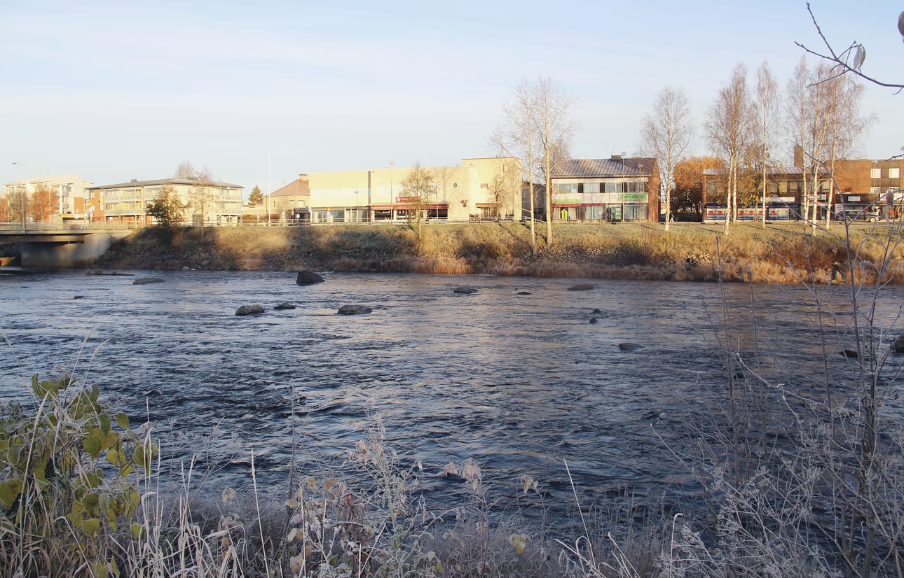 Oulaisten kaupungin läpi virtaava Pyhäjoki halutaan entistä houkuttelevammaksi.