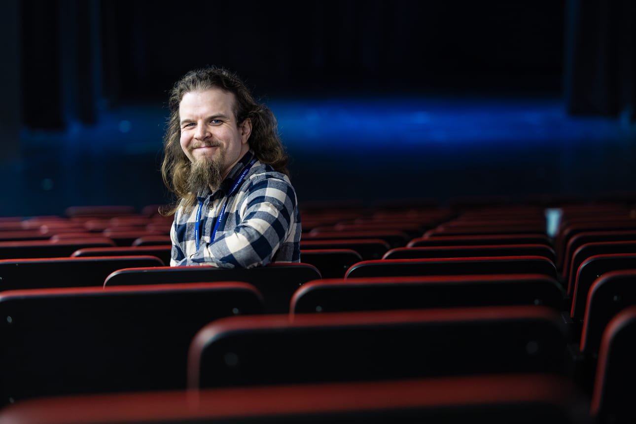 Lohtajalla varttunut Jaakko Kinnunen on työskennellyt nuorten parissa aiemmin Perhossa ja Vetelissä. Olen tullut sillä asenteella, että olen täällä niin kauan kuin saan olla, Kinnunen toteaa.
