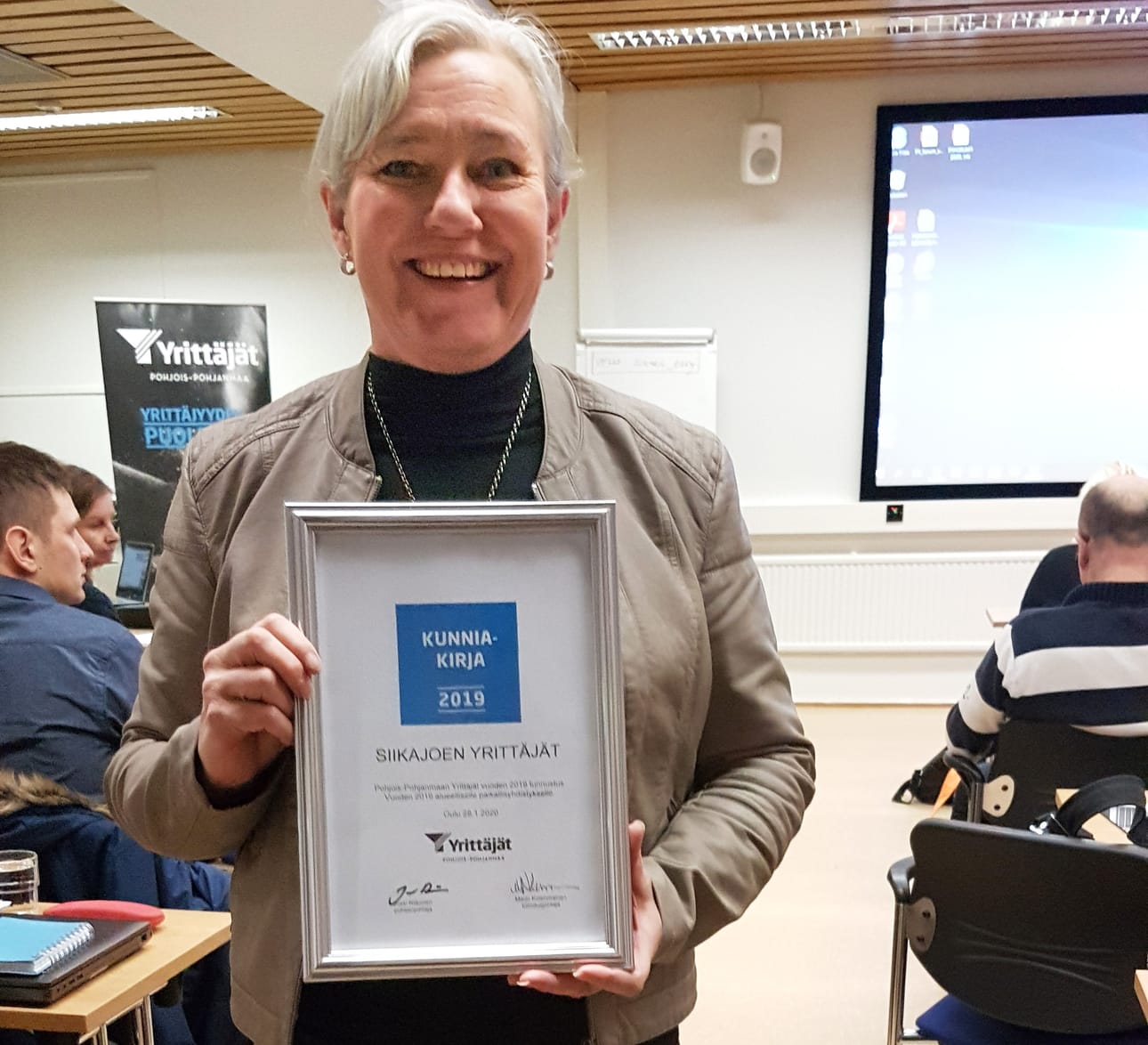 Siikajoen Yrittäjien puheenjohtaja Kirsi Kiviojalle valinta oli iloinen yllätys.