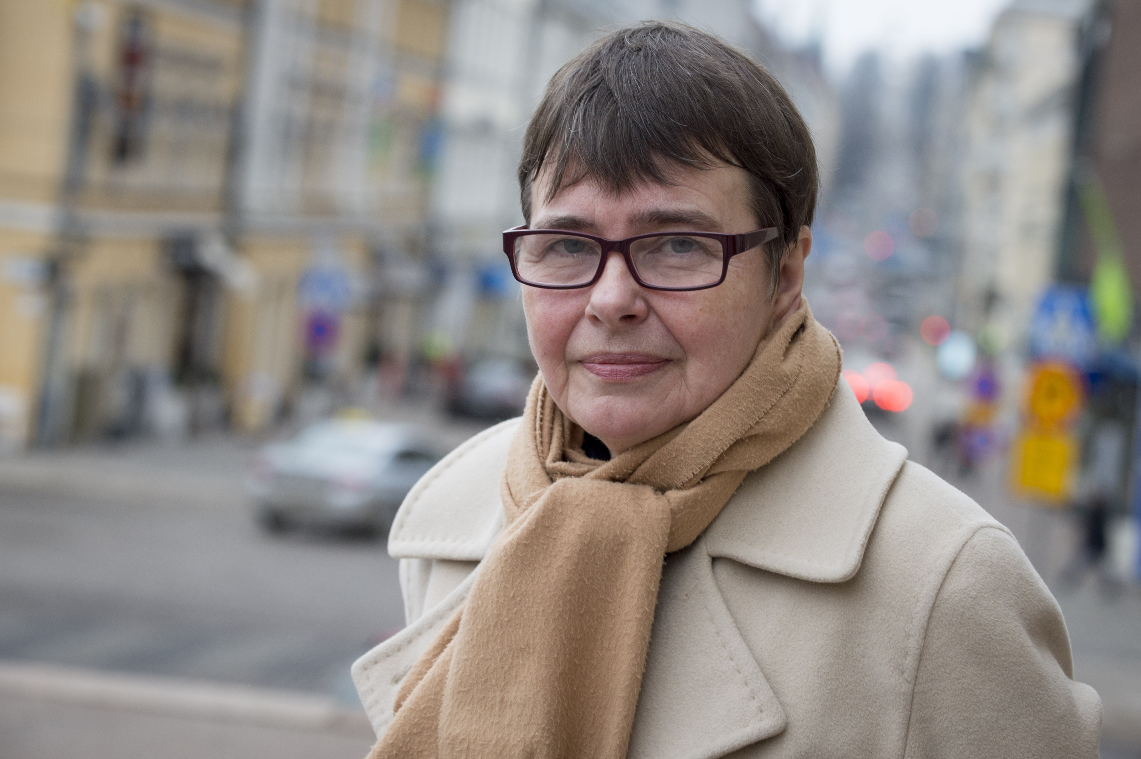 Rikosoikeuden emeritaprofessori Terttu Utriainen muistuttaa, että sosiaalinen media on muuttanut myös rikosten käsittelyä julkisuudessa. 