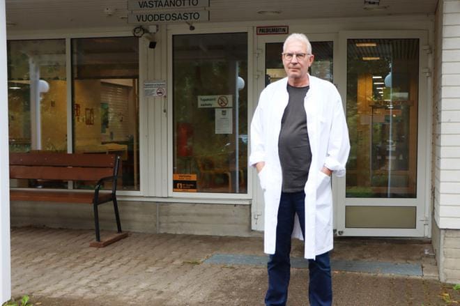 Jurvassa on viimein oma lääkäri. Kari Lehtimaa aloitti 2. elokuuta ja on tavattavissa terveysasemalla neljänä päivänä viikossa. KUVA: HENNA NEVALA