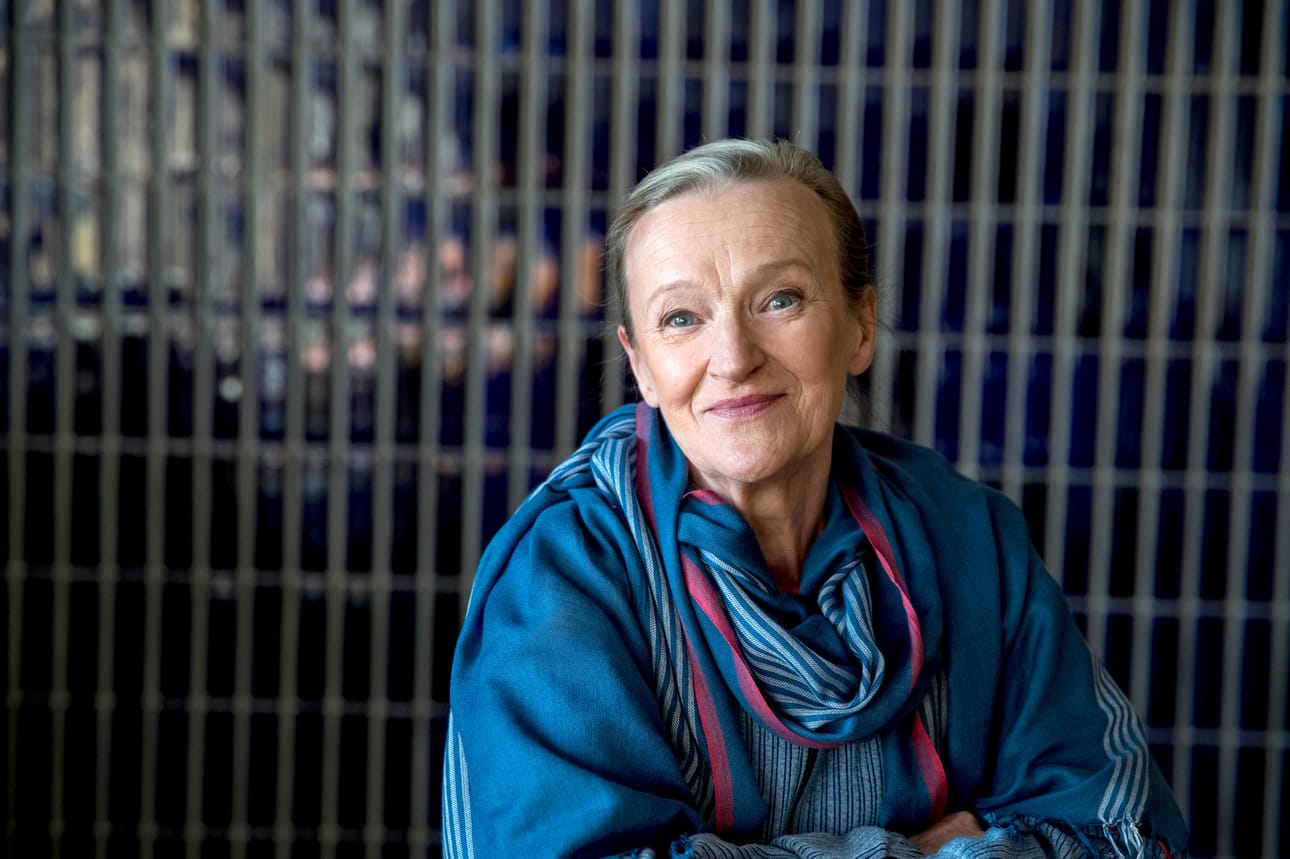 Pirjo Leppäsen teki ensimmäisen varsinaisen teatteriroolinsa vuonna 1968 Viulunsoittaja katolla -musikaalin Jentenä.
