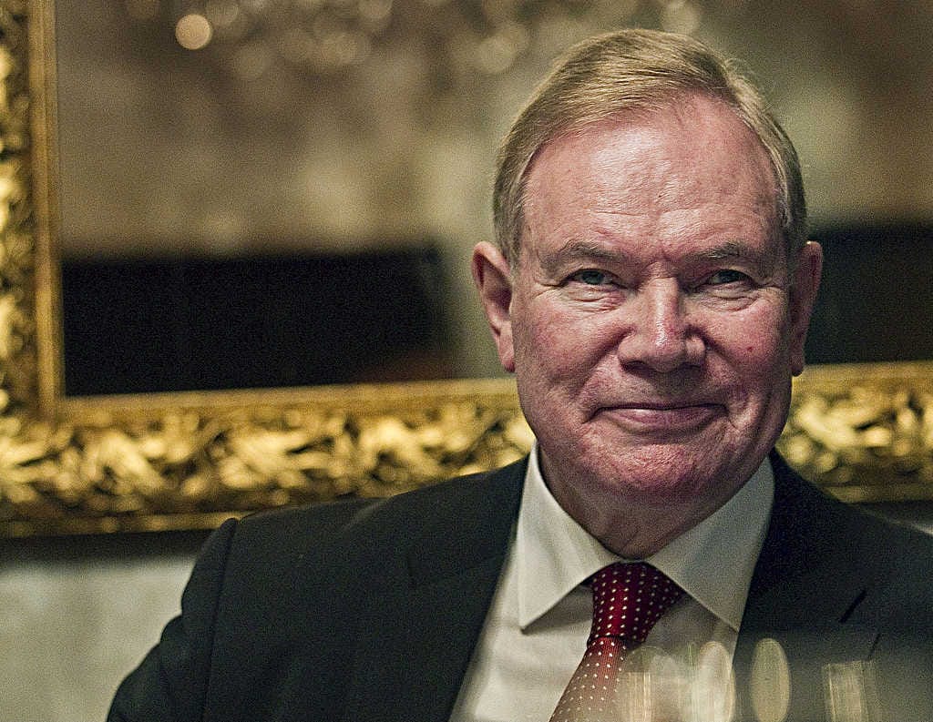 Paavo Lipponen arvelee, että Venäjällä on läheisempi suhde Natoon kuin Suomella.