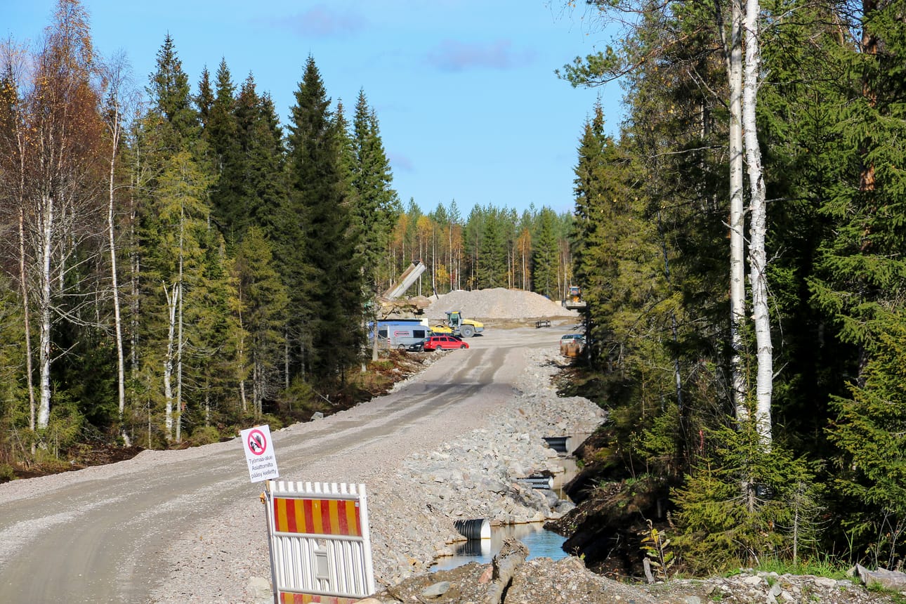 Luxcaran sähkövaraston maapohjatyöt ovat alkaneet Keminmaan Mykänmaassa.