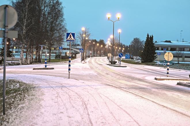 Isonkyrön kunta liittyy Etelä-Pohjanmaahan ensi yönä. Juhlat jäävät koronan takia järjestämättä, mutta ehkä kuitenkin kannattaa kuulostella, josko kylillä jotain tapahtuisi. KUVA: TANJA KORPELA