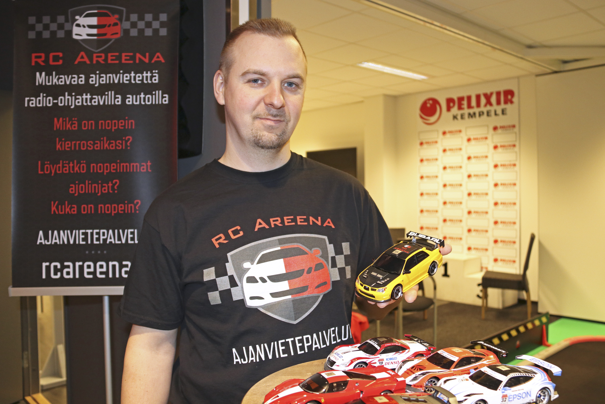 Nämä eivät ole mitään leikkikaluja. Satojen eurojen arvoiset autot vaativat huoltoa tasaisin väliajoin, kertoo Jani Nevala.