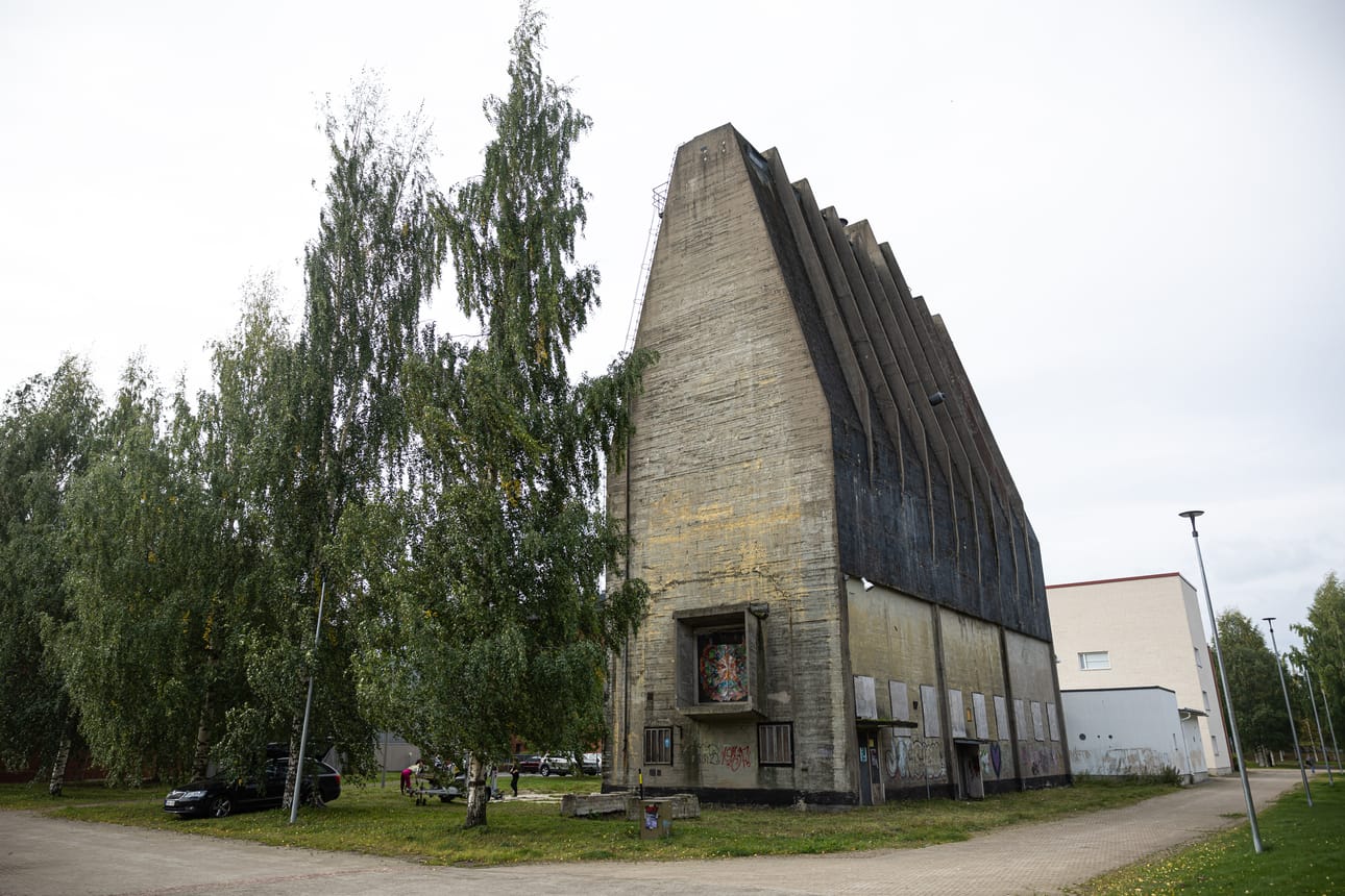 Yksi avustettavista kohteista oli Toppilassa sijaitse Aalto-siilo, jossa on järjestetty muun muassa kulttuuritapahtumia. Kuva on vuodelta 2024.