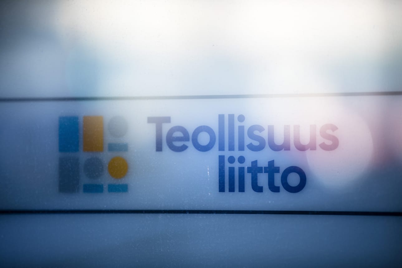 Teollisuusliitto on Suomen suurin teollisuuden ammattiliitto. Sillä on noin 200 000 jäsentä.