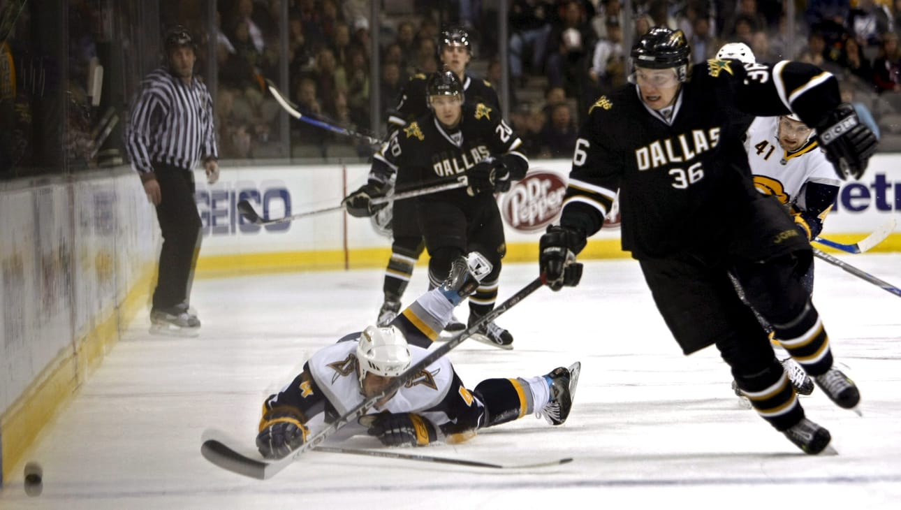 Jussi Jokinen teki itsestään NHL-pelaajan Dallas Starsissa. Hän edusti seuraa vuosina 2005–2008.
