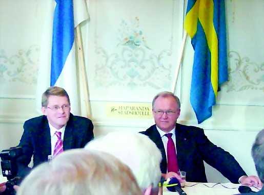 Pääministerit Matti Vanhanen ja Göran Persson kehuivat Ruotsin ja Suomen hyviä suhteita länsirajalla.