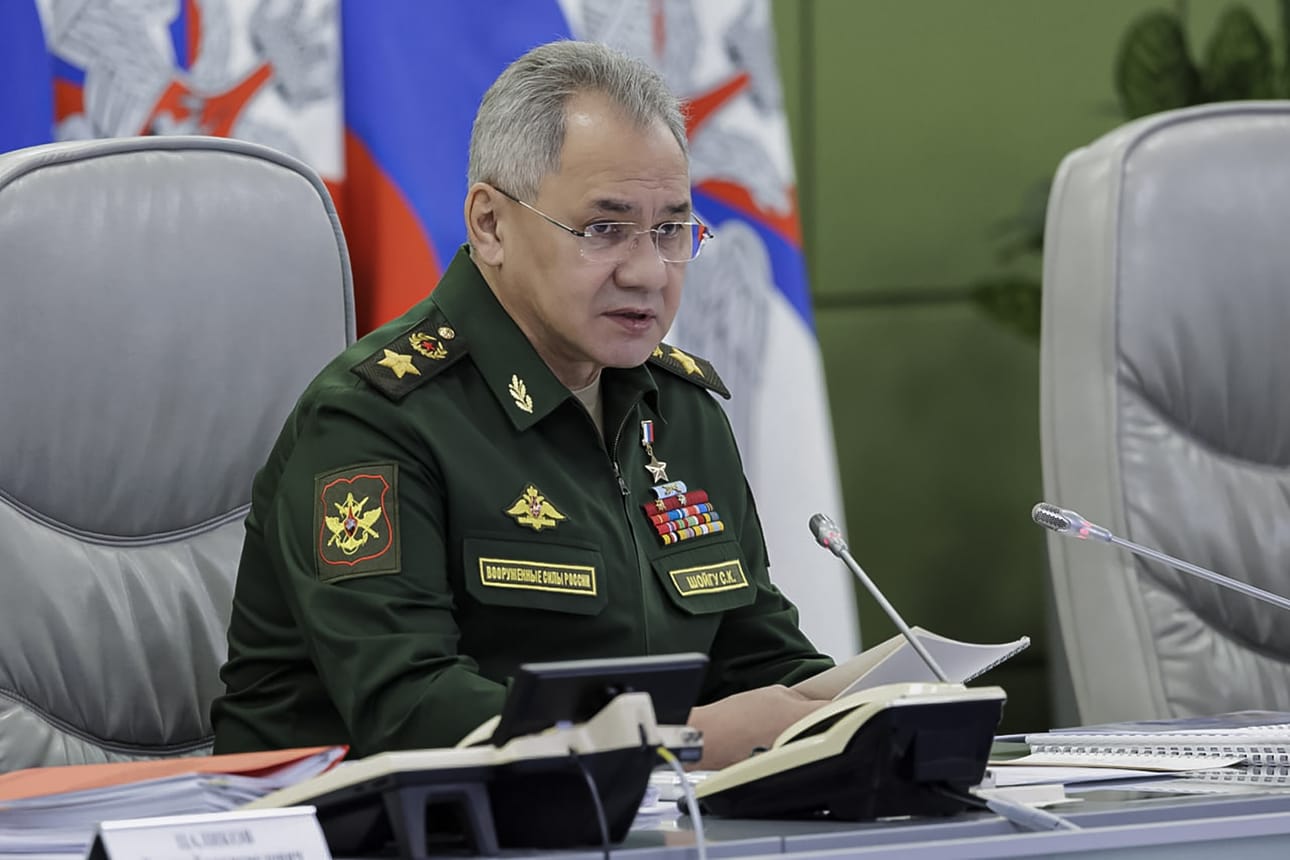 Venäjän puolustusministeri Sergei Shoigu sanoo Venäjän saaneen riittävät takuut siitä, ettei viljankuljetukseen tarkoitettua merikäytävää käytetä sotatoimiin.