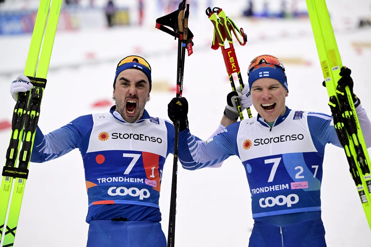 Ristomatti Hakola ja Lauri Vuorinen tuulettivat raivokkaasti MM-hopeaa.