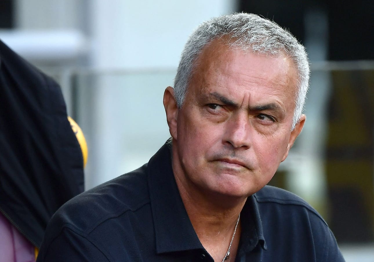 Ensimmäisen päävalmentajapestinsä Mourinho aloitti Benficassa vuonna 2000. LEHTIKUVA/AFP