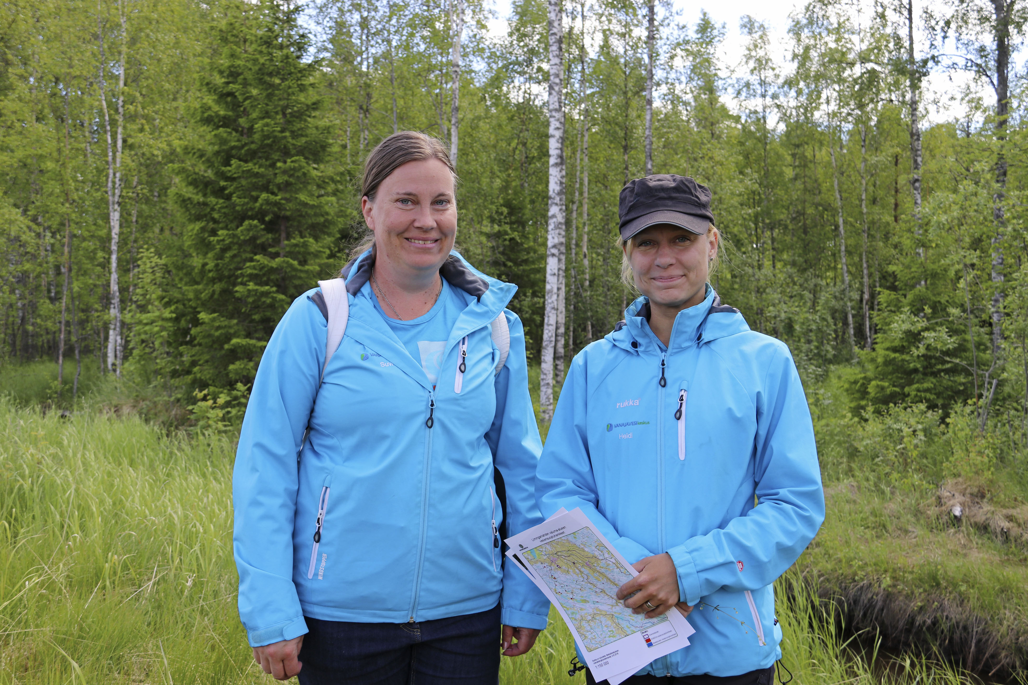 Suvi Mäkelä ja Heidi Kontio olivat vaikuttuneita kuntapuolen panoksesta vesiensuojeluhankkeissa.