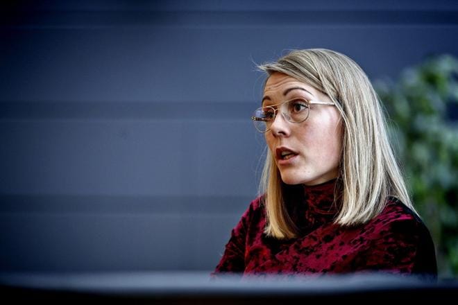 Korkeakoulutetuille työttömille työnhakijoille suunnattuun koulutukseen valikoitui monista hakijoista vain 14. Terveystieteiden maisteri Jaana Vainionpää on yksi kurssille päässeistä. KUVA: KARI LÖFHJELM