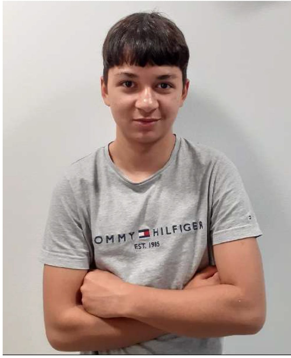 Tietoja kadonneen liikkeistä tai olinpaikasta voi ilmoittaa poliisille osoitteeseen vihjeet.lappi@poliisi.fi.