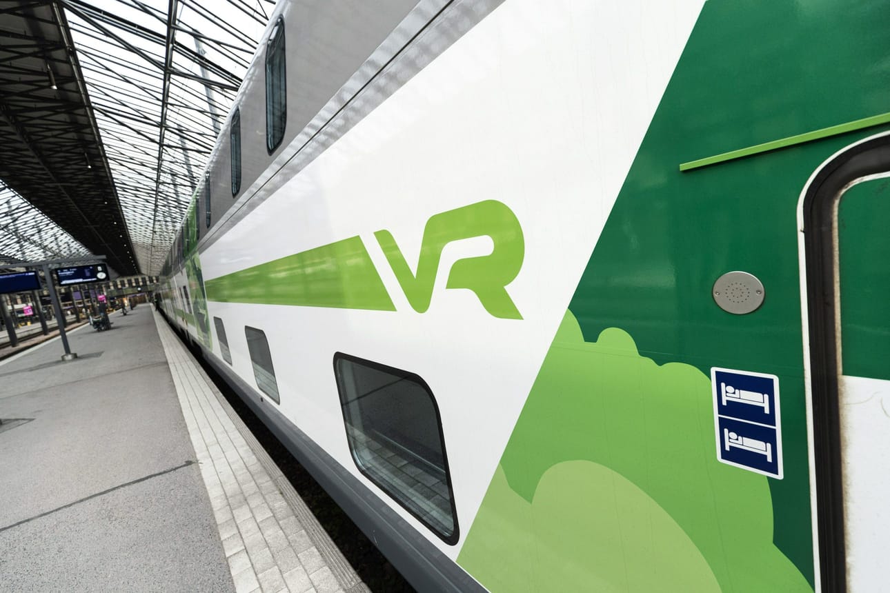 VR:n mukaan lähiliikenne on toipunut pandemiasta kaukoliikennettä hitaammin. LEHTIKUVA / Roni Rekomaa