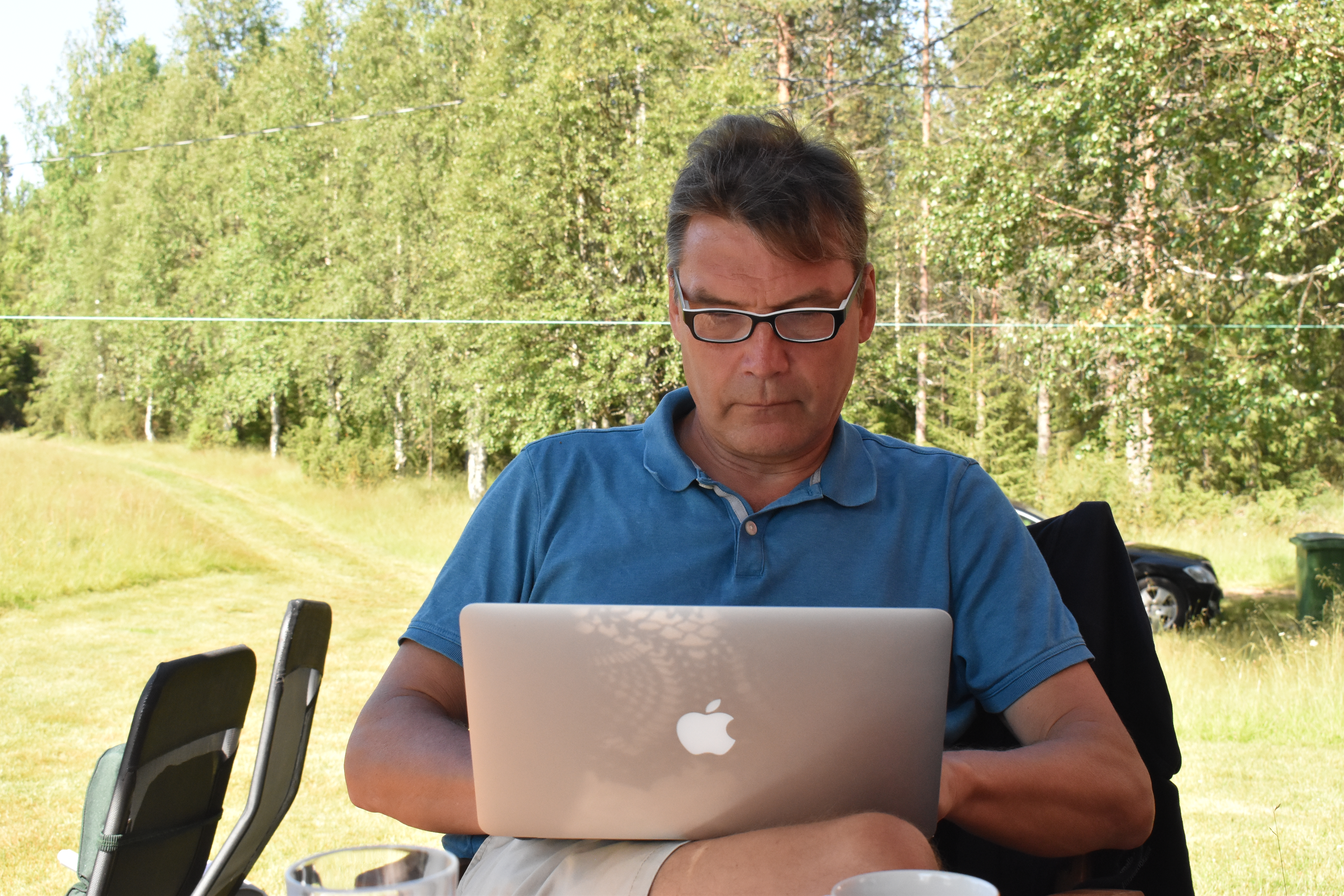 Paavo Virkkunen viettää kesälomansa Taivalkoskella lähellä syntymäkotiaan ostetulla tilallaan.