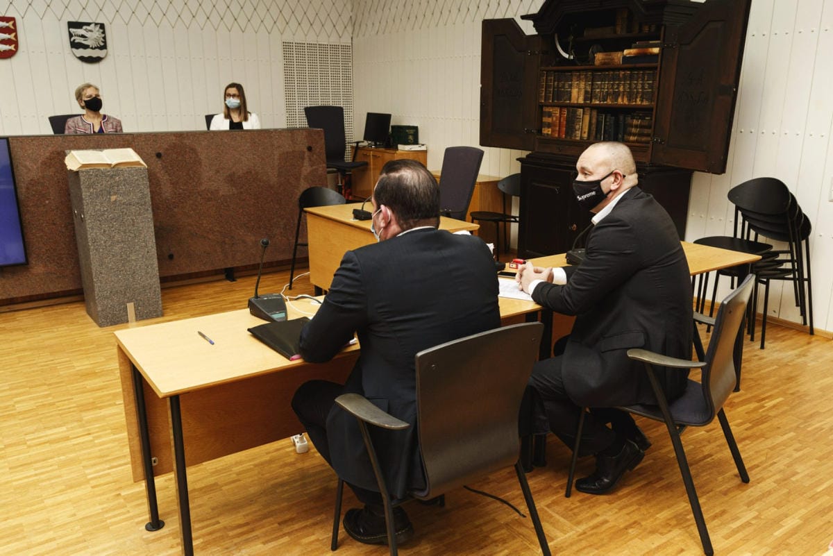 United Brotherhoodin Tero Holopainen (oik.) Itä-Uudenmaan käräjäoikeudessa Porvoossa marraskuussa 2020. LEHTIKUVA / Roni Rekomaa