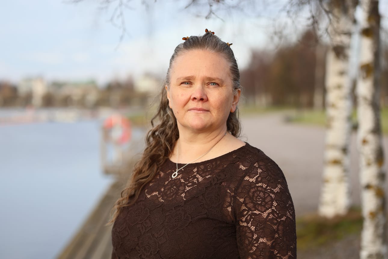 Marjut Myllylä toivoisi, että nuoret tajuaisivat, kuinka vaarallisia huumeet oikeasti ovat. – Monesti ajatellaan, että eihän esimerkiksi kannabis niin paha ole, mutta kyllä sekin vie ihmiseltä psyykeen. Niin Jeekullekin kävi, Myllylä sanoo.