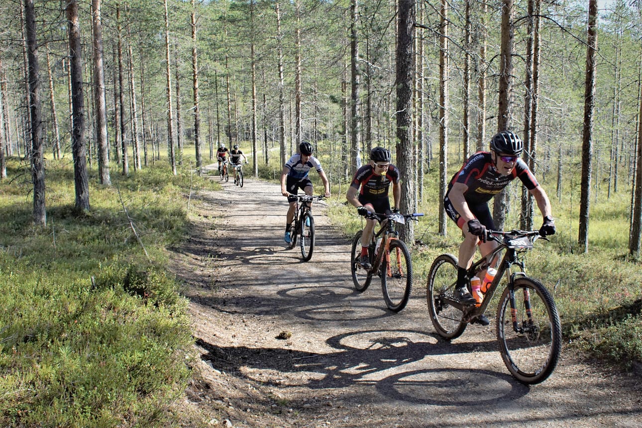 Iso-Syötteellä laskettelukausi vaihtuu pyöräilykauteen. Rinteet suljettiin keksiviikkona ja BikePark avataan juhannuksena.