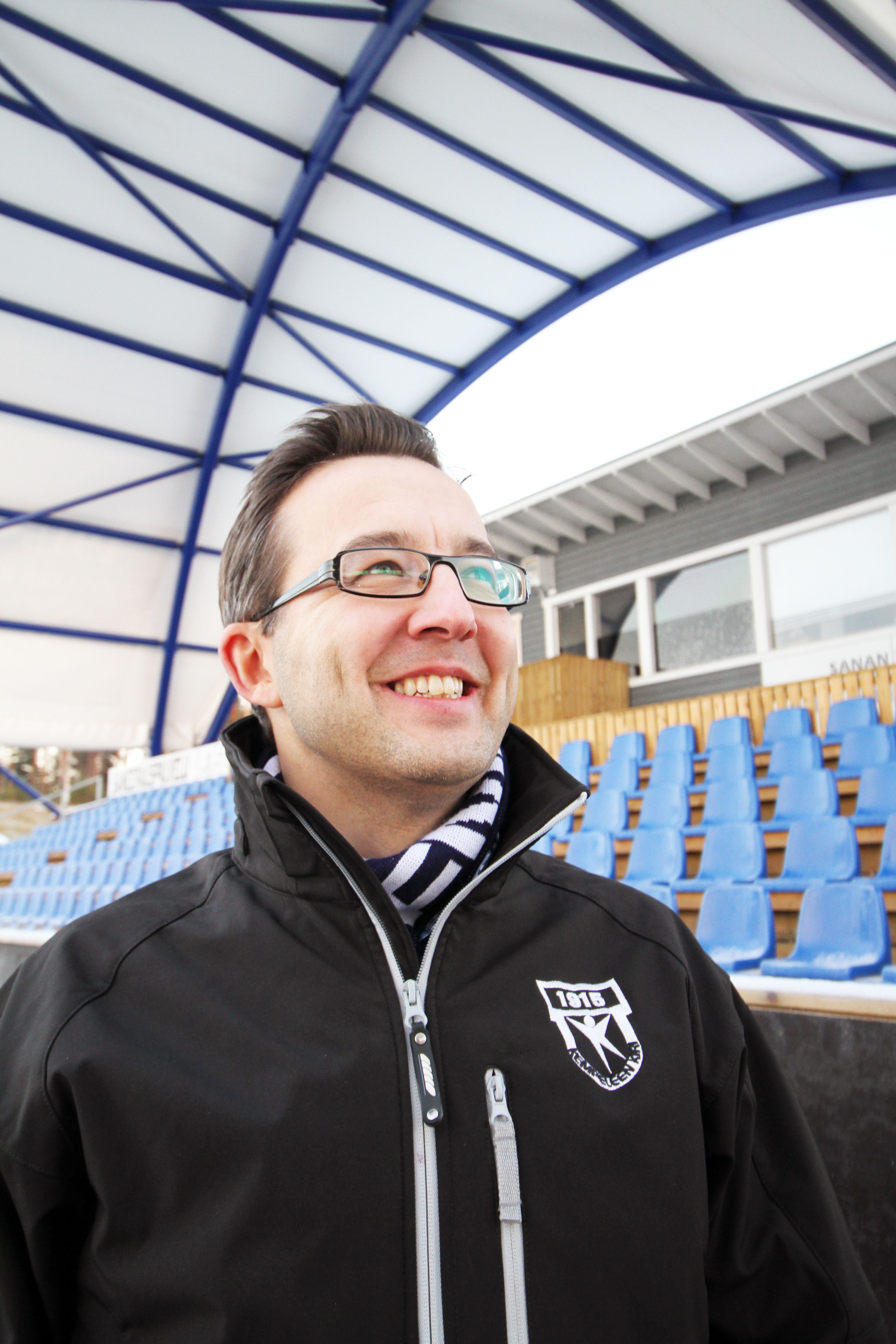 Charles Meyer viihtyy Koukkupaja Areenalla.