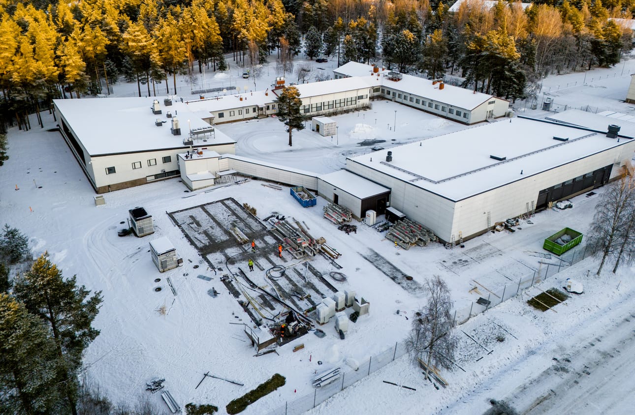 Poliisin moduulirakennusta Hiukkavaarassa puretaan. Rakennus siirretään Rovaniemelle ja se tulee sielläkin poliisin käyttöön.