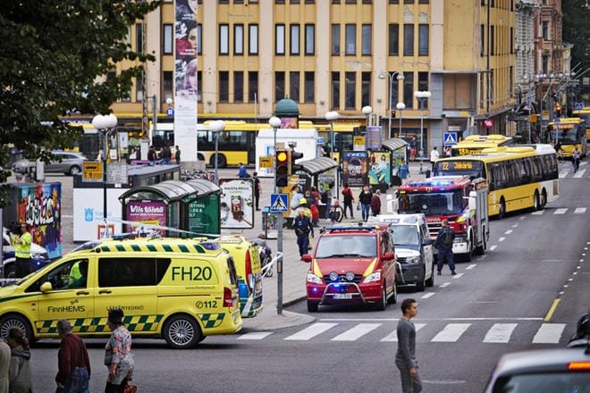 Perjantaina 18. elokuuta 2017 Turun keskustassa sattui joukkopuukotus, jossa kuoli kaksi ja haavoittui kahdeksan ihmistä. Teosta epäillään vuonna 1994 syntynyttä marokkolaismiestä, joka on myöntänyt teot, mutta ei niiden terroristista tarkoitusta. KUVA: Ari-Matti Ruuska