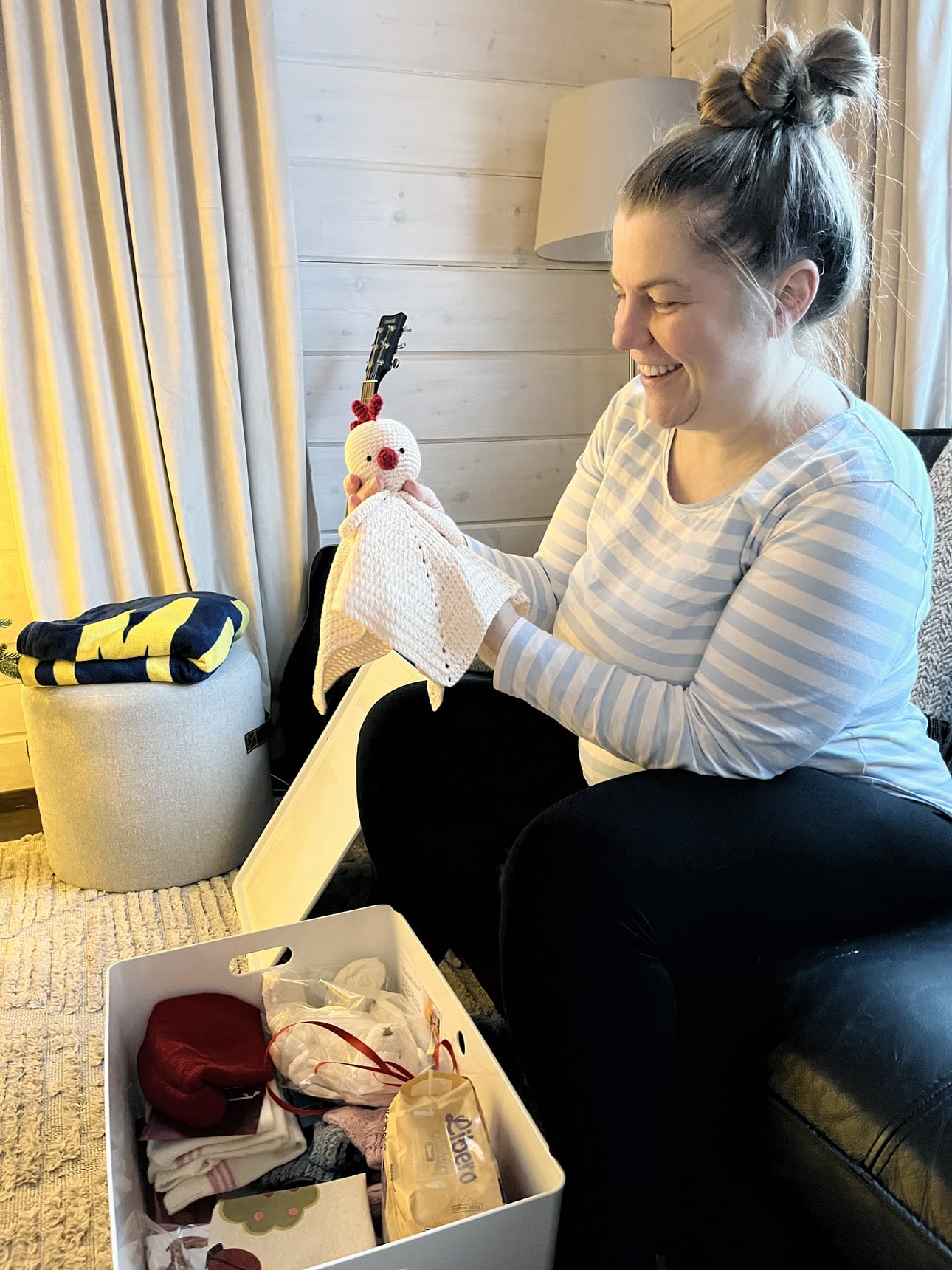 Arpelan vauvaboksien ideoija Marisha Chwieniuk pääsi itsekin kokemaan vauvalaatikon yllätykset. Perheen esikoisvauva syntyi marraskuussa.